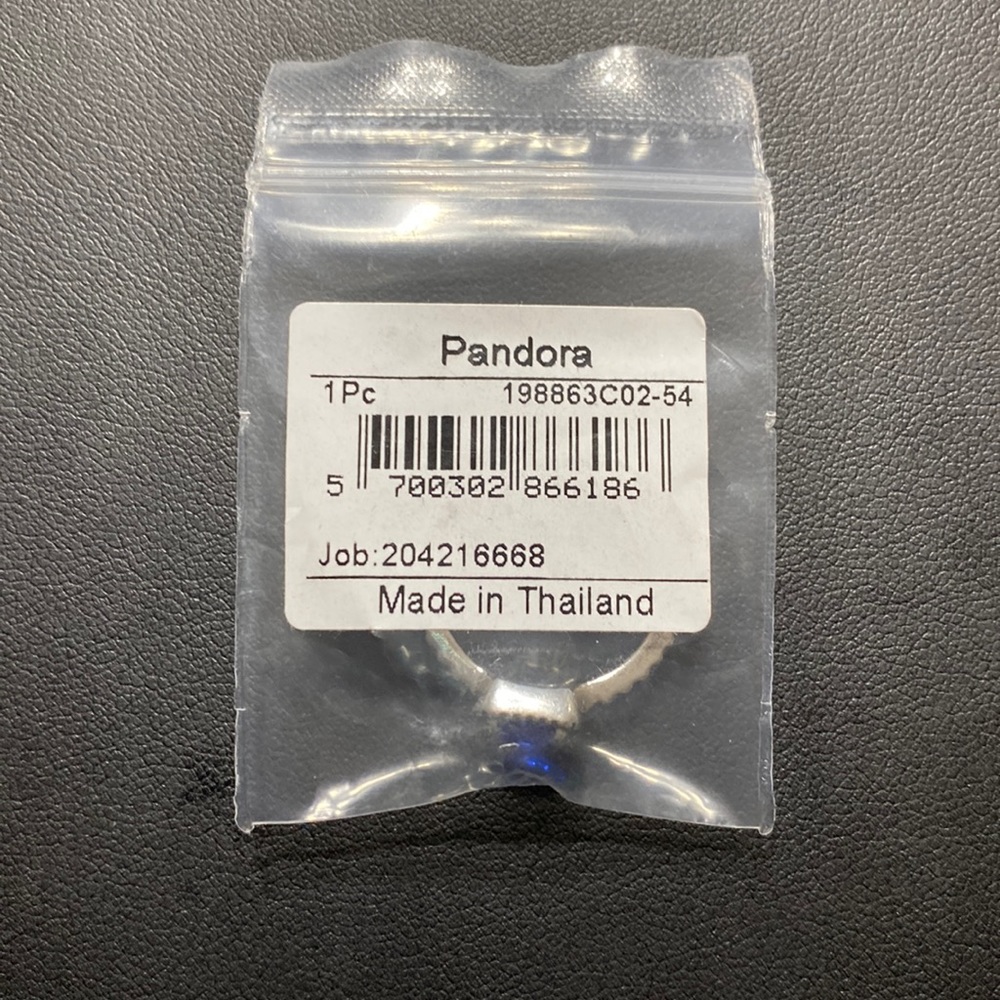 Blue square sparkle halo ring